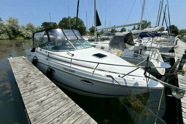 26-ft-Rinker-2013-260 Express Cruiser- Toronto Ontario Canada  yacht for sale