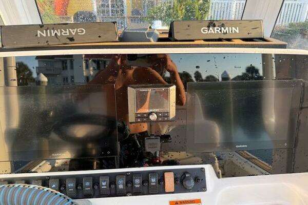 Sea Hunt BX 25 FS Yacht For Sale