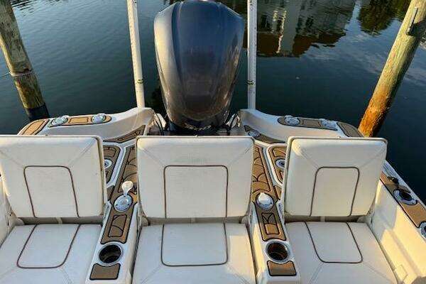 Sea Hunt BX 25 FS Yacht For Sale