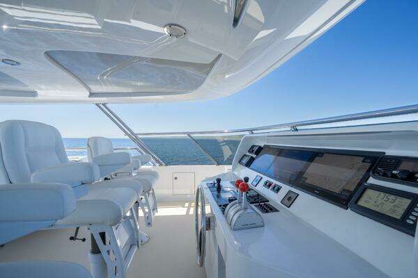 2001 Delta Marine 124