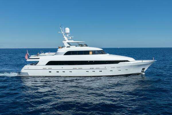 2001 Delta Marine 124