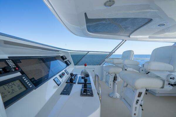 2001 Delta Marine 124