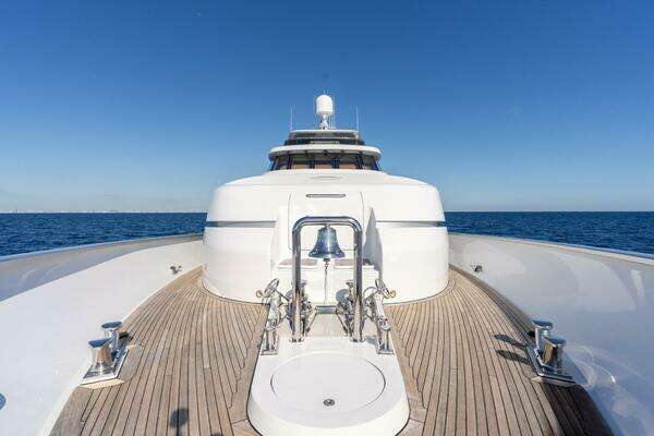 2001 Delta Marine 124