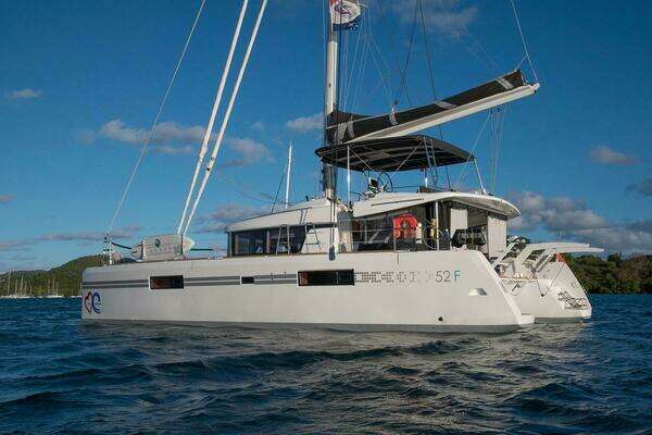52' Lagoon