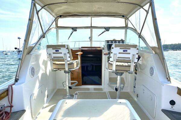 Photo of the 2003 Surf-Hunter 25 "Roxy"