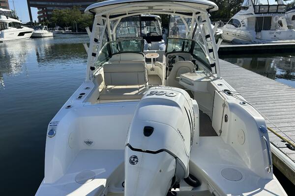 23ft Boston Whaler Yacht For Sale