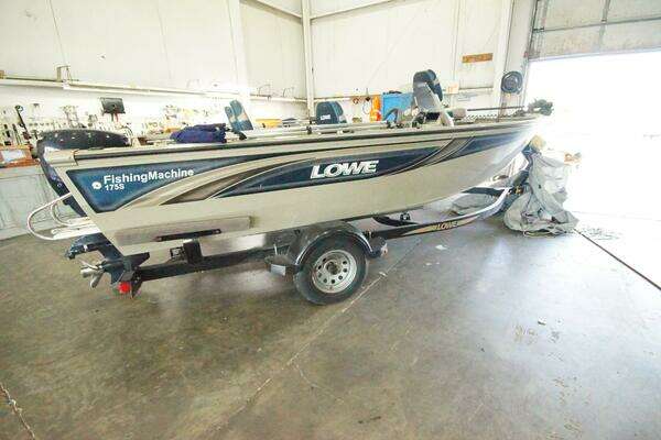 17-ft-Lowe-2005-Muskegon  Michigan United States yacht for sale