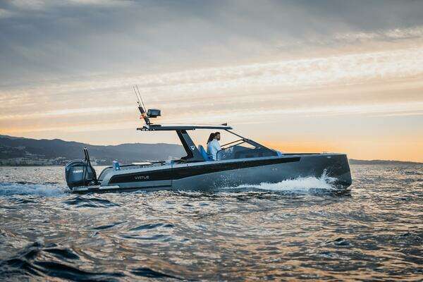 32-ft-Virtue-2026-V10 T-Top-Destin Florida United States yacht for sale