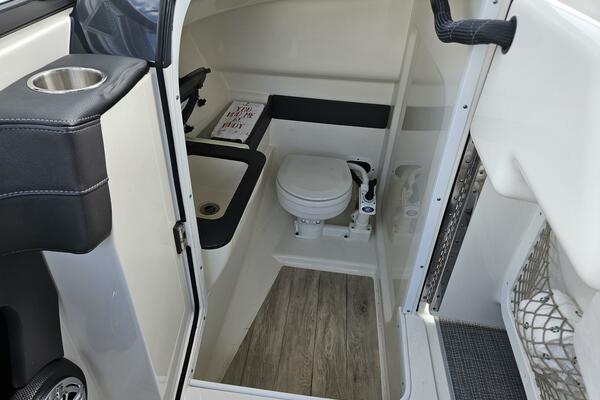 27ft Formula Yacht For Sale