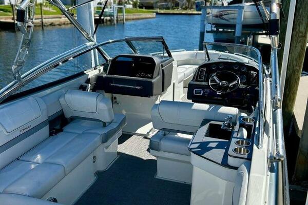 27ft Formula Yacht For Sale