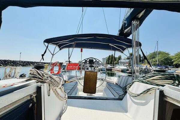 ORION 37ft Hunter Yacht For Sale