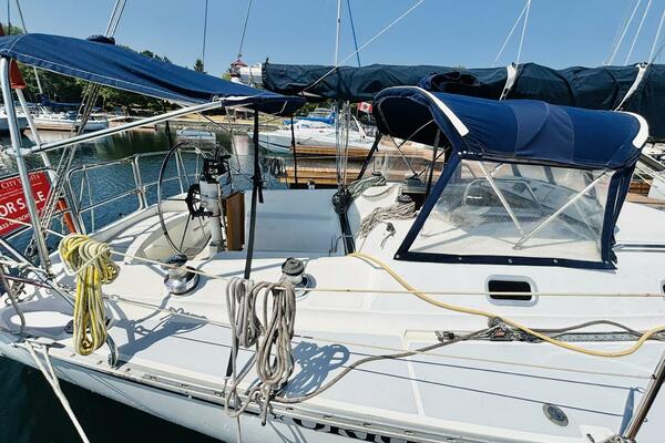 ORION 37ft Hunter Yacht For Sale