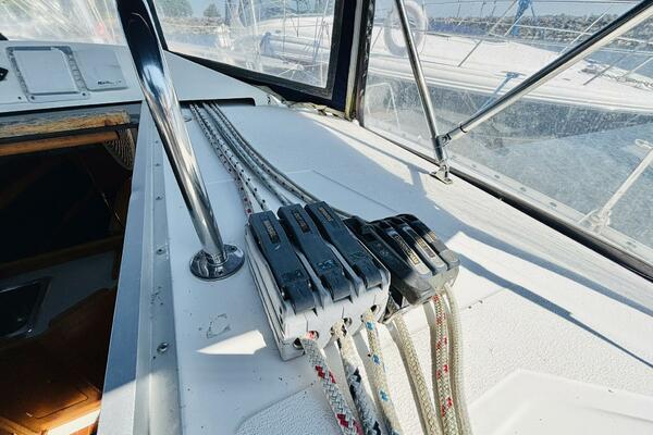 ORION 37ft Hunter Yacht For Sale