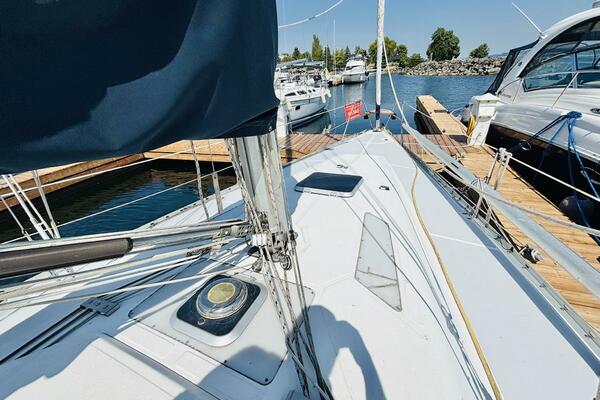 ORION 37ft Hunter Yacht For Sale
