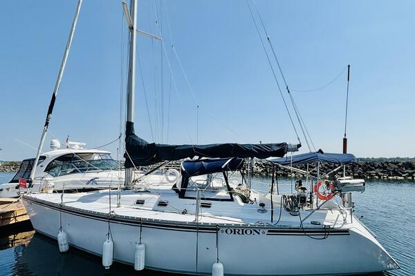 ORION 37ft Hunter Yacht For Sale