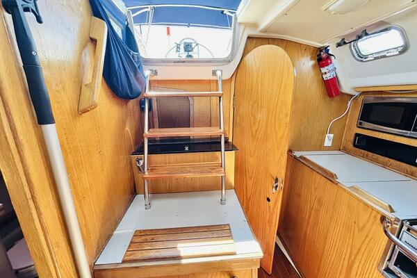 ORION 37ft Hunter Yacht For Sale