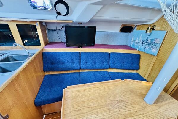 ORION 37ft Hunter Yacht For Sale