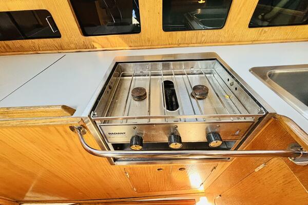 ORION 37ft Hunter Yacht For Sale