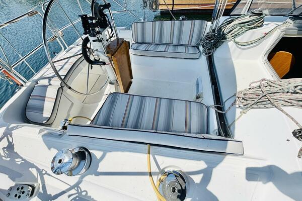 ORION 37ft Hunter Yacht For Sale