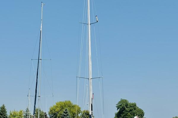 ORION 37ft Hunter Yacht For Sale