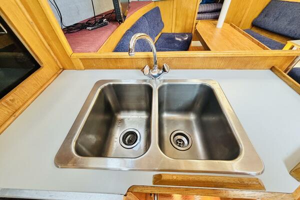 ORION 37ft Hunter Yacht For Sale