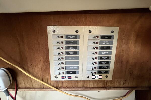 34ft C amp C Yacht For Sale 34ft C amp C Yacht For Sale