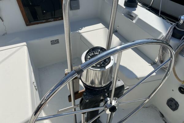 34ft C amp C Yacht For Sale 34ft C amp C Yacht For Sale