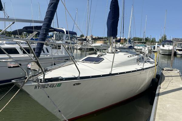34ft C amp C Yacht For Sale 34ft C amp C Yacht For Sale