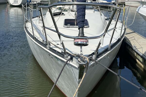 34ft C amp C Yacht For Sale 34ft C amp C Yacht For Sale
