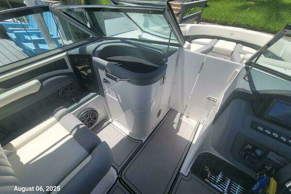 Photo of the 2018 Cobalt 26SD