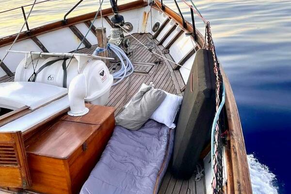 The Impossible Machine 66ft Custom Yacht For Sale