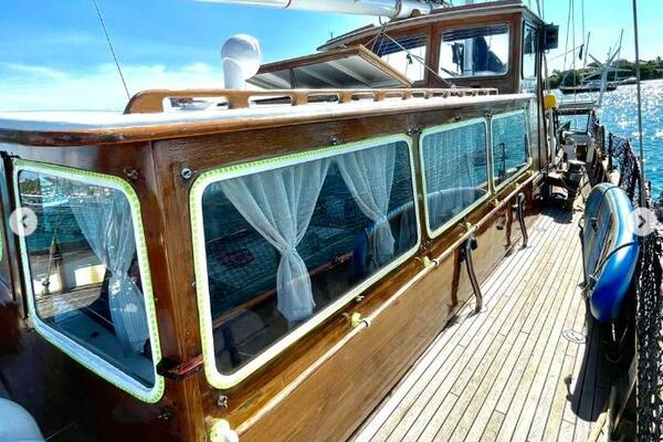 The Impossible Machine 66ft Custom Yacht For Sale