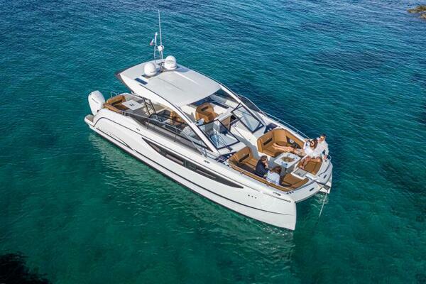 39ft Four Winns Yacht For Sale