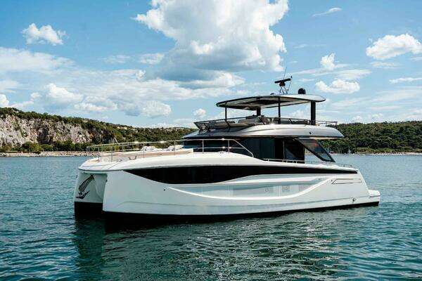 58-ft-Prestige-2026-M7-New Prestige M7-St. Petersburg Florida United States yacht for sale