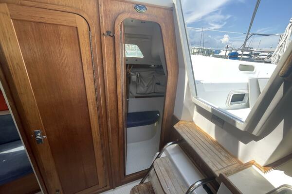 Black Dog 27ft Catalina Yacht For Sale