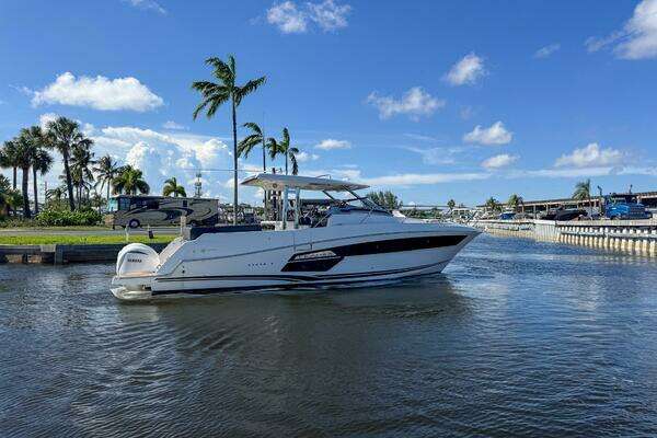 40-ft-Jeanneau-2022-Leader 12.5 WA-Fort Laudardale Florida United States yacht for sale