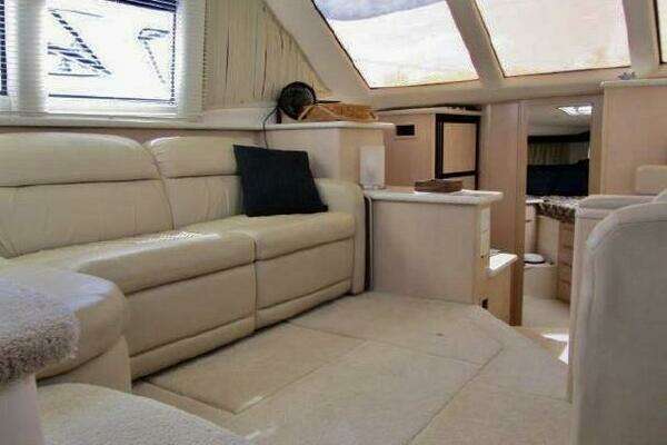 Photo of the 2000 Carver 404