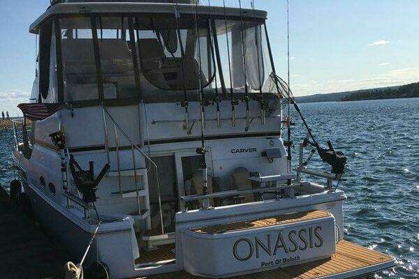 Photo of the 2000 Carver 404