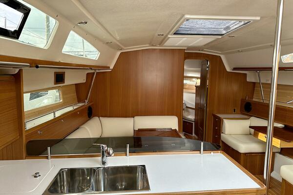 42ft Catalina Yacht For Sale