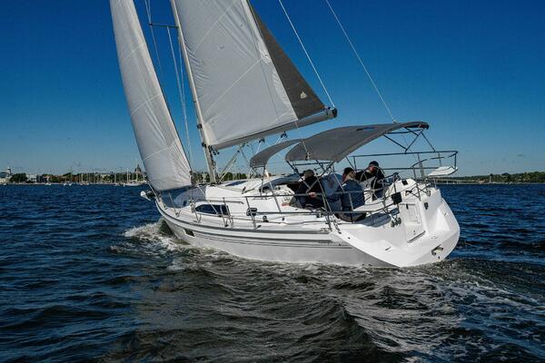 35ft Catalina Yacht For Sale