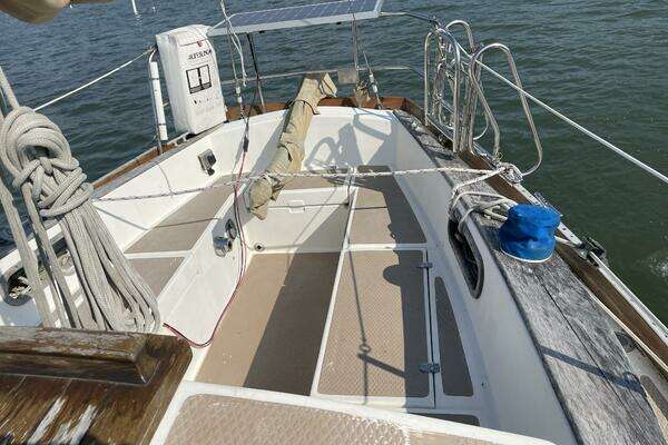 Photo of the 1979 Shannon 28 Cutter "DOVE"
