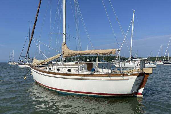 Photo of the 1979 Shannon 28 Cutter "DOVE"