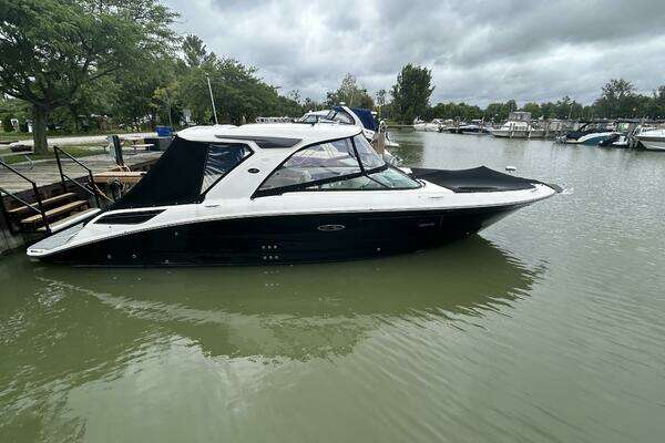 35-ft-Sea Ray-2020-350 SLX- Mitchells Bay Ontario Canada  yacht for sale
