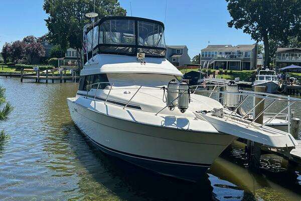 Photo of the 1990 Silverton 34 Convertible "Sunny Side Up"