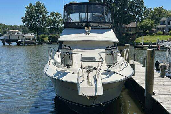 Photo of the 1990 Silverton 34 Convertible "Sunny Side Up"