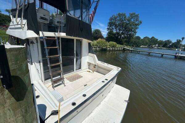 Photo of the 1990 Silverton 34 Convertible "Sunny Side Up"