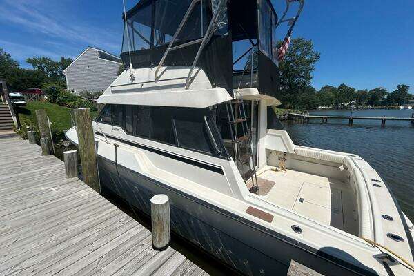 Photo of the 1990 Silverton 34 Convertible "Sunny Side Up"