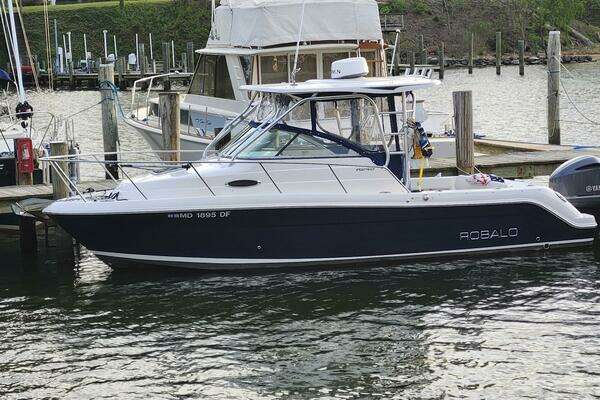 24-ft-Robalo-2015-R245 Walkaround Express-Severna Park Maryland United States yacht for sale