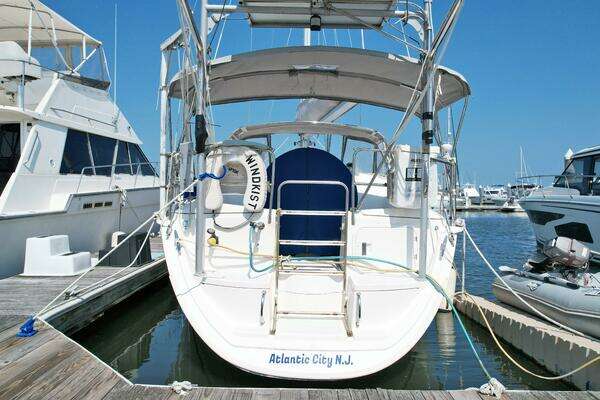 Photo of the 1991 Hunter  "Wind Kist"