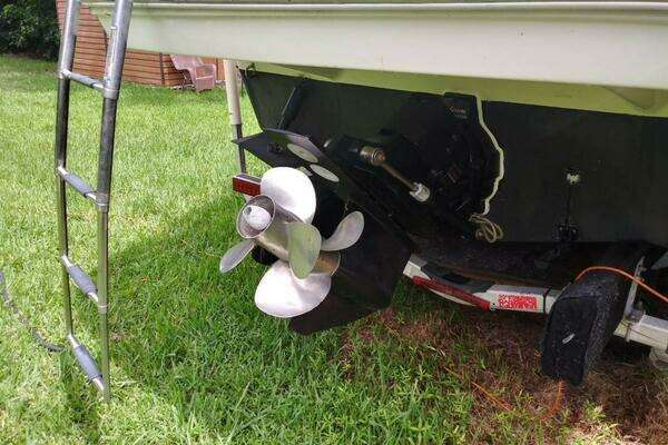 Photo of the 2009 Rinker 280 Express Cruiser